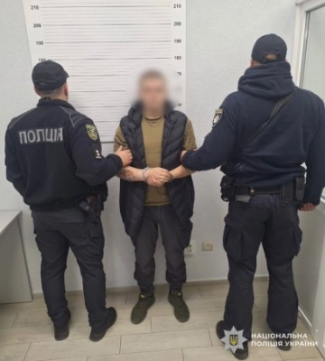 Нічне пограбування в лікарні: в Ужгороді обікрали пораненого військового на понад 100 тисяч гривень