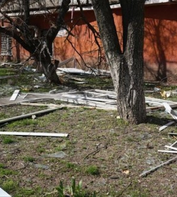 Окупанти скинули авіабомбу на Краматорськ: семеро поранених і троє загиблих, зокрема дитина. ФОТОрепортаж