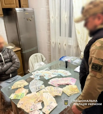 Понад 165 кг психотропів та зброя: масштабну схему наркобізнесу викрито на Івано-Франківщині. ФОТОрепортаж