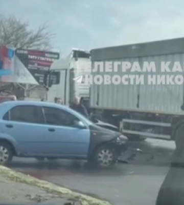 На в'їзді до Миколаєва внаслідок аварії утворився затор