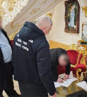 Скандал на Закарпатті - продовження: депутата судитимуть за «зниклі» мільйони та елітні авто