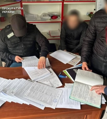 У Києві викрили схему незаконного оформлення авто через базу МВС