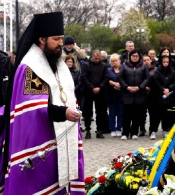 В Ужгороді попрощалися із героєм Олександром Луцьом: військовий загинув, захищаючи Батьківщину