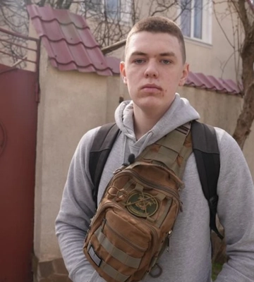 Під обстрілами та загрозою дронів: як на Херсонщині евакуюють дітей з "червоної зони"