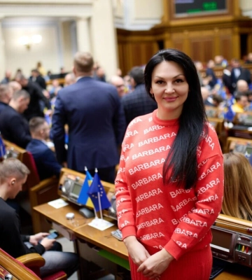ВАКС приговорил нардепку Марченко и ее помощницу к двум годам заключения