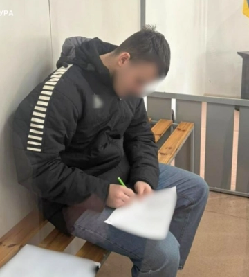 У Запоріжжі затримали 20-річного підпалювача автівок військових