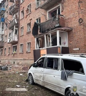 Шістнадцять поранених, серед них дитина: поліція Сумщини документує наслідки обстрілів