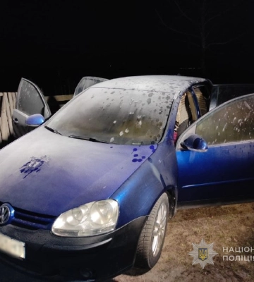 На Волині 21-річний молодик підпалив авто