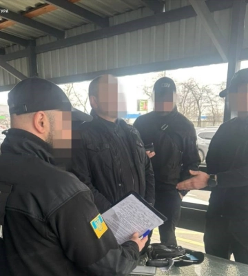 На Одещині митник налагодив схему поборів з підприємців, які експортують товари до Молдови