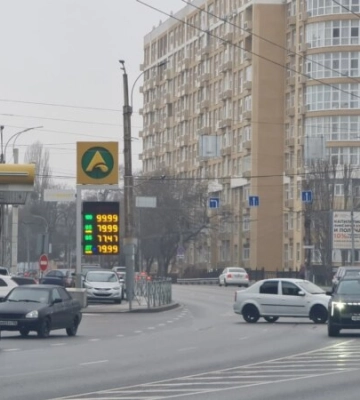 У Криму різко почали зростати ціни на бензин – активіст