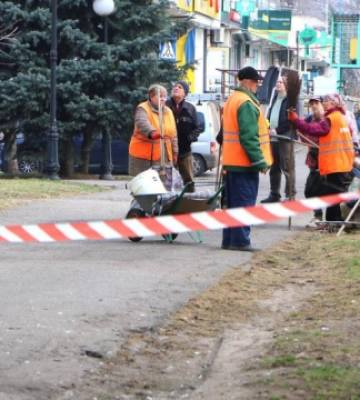 У Полтаві через обстріл РФ пошкоджені понад 10 будинків, двоє поранених - у тяжкому стані