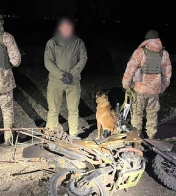 Військовозобов’язаний чоловік з Одещини намагався втекти до Молдови на кросовому мотоциклі