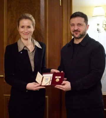 Зеленський нагородив главу дипломатії ЄС орденом княгині Ольги