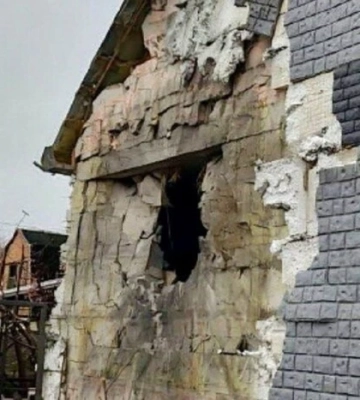 Окупанти били по трьох районах Дніпропетровщини: поранено чоловіка, пошкоджено адмінбудівлю, ліцей, церкву