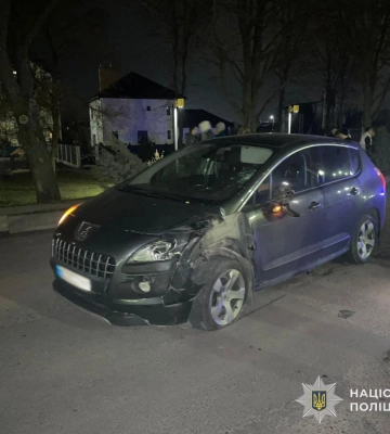 У селі на Львівщині внаслідок ДТП постраждав 17-річний кермувальник мотоциклу, - поліція