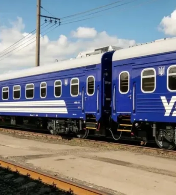 «Укрзалізниця» повідомила про затримку низки поїздів 1 квітня