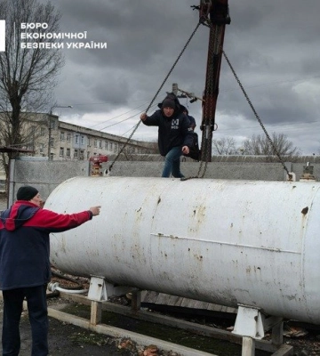 Нелегальну АЗС у Павлограді викрили: справу передали до суду