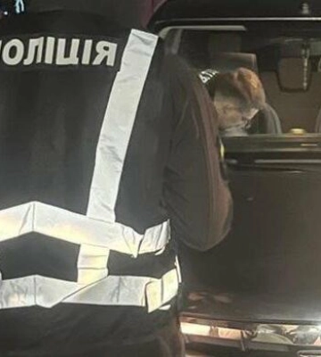 За 23 тисячі доларів переправляли за кордон: на Львівщині судитимуть чотирьох чоловіків