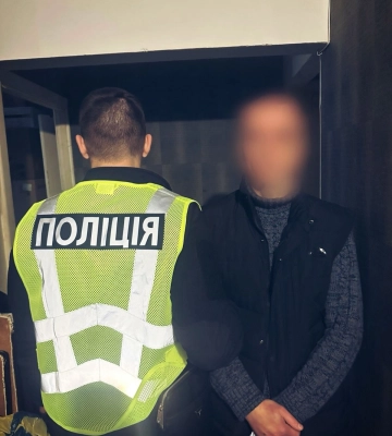 На Київщині двом чоловікам обрано запобіжний захід за підозрою у спробі підпалу будинку