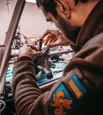 На фронте зафиксировано более 60 боевых столкновений, враг активно действует на двух направлениях - Генштаб