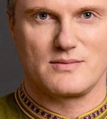 Євген Рибчинський присвятив пісню "Ти красива така" своїй Музі, яка "вродливіша за будь-яку модель"