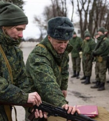 У Луганську росіяни посилили примусову мобілізацію