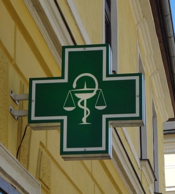 У кожній лікарні Кіровоградщини до кінця року має з'явитися комунальна аптека