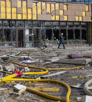 У Харкові вже відновили частину житлових багатоповерхівок після російських обстрілів