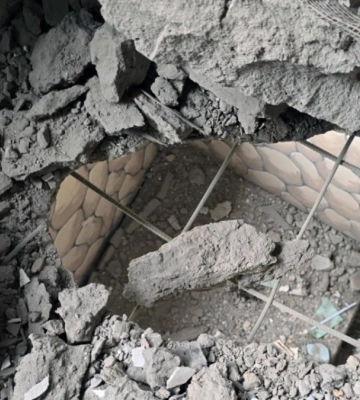 Війська скинули КАБи на освітній заклад у Херсоні, загинула людина