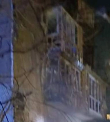 Одеса під атакою дронів: спалахнули авто і балкон житлового будинку