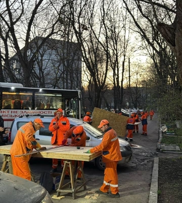 Нічна атака на Одесу: у Хаджибейському районі пошкоджено житлові будинки, є поранені
