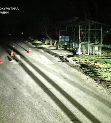У Полтаві пяний водій збив жінку на переході й утік: потерпіла померла