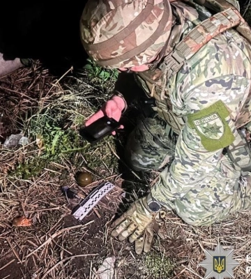 У Рівному чоловік погрожував підірвати гранати: переговори тривали 3 години