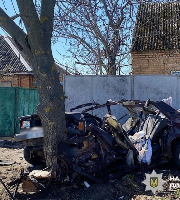 Оккупанты ударили дроном по авто в Никополе, есть жертва и раненая в тяжелом состоянии