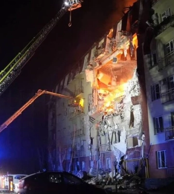 Удар по Одесі: рятувальники показали наслідки ворожого обстрілу