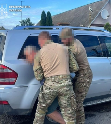 Ввіз 25 автівок для продажу під виглядом допомоги ЗСУ - судитимуть жителя Рівненщини