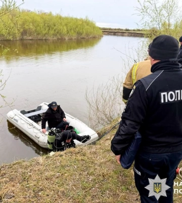 На Рівненщині у водоймі знайдено тіло маленького хлопчика, його братика шукають, - поліція