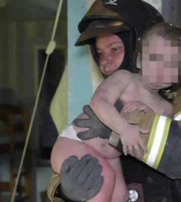 В Одессе в результате массированной атаки шахедами погибли три человека, среди них — ребенок, есть попадание в многоэтажку