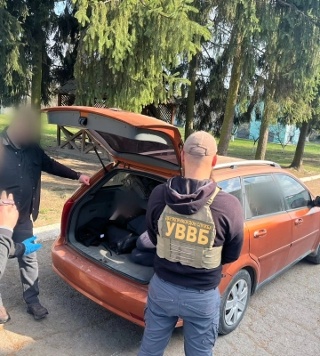 На кордоні зі Словаччиною спіймали трьох чоловіків, які хотіли втекти до Німеччини