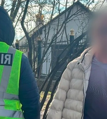Мужчина, напавший с ножом на военнослужащего ТЦК в Харькове, имел при себе гранаты и пистолет — его задержали