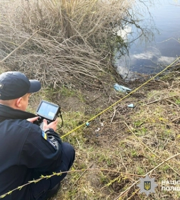 Зникнення дітей на Рівненщині: до пошуків 4-річного хлопчика залучили підводні дрони 