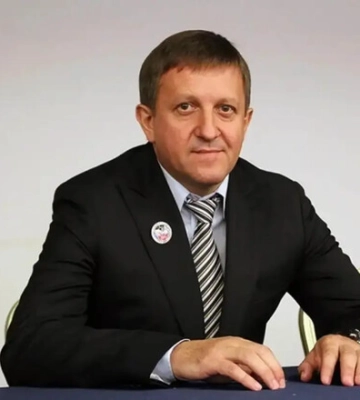 Бывший капитан сборной Украины стал президентом фейкового Шахтера