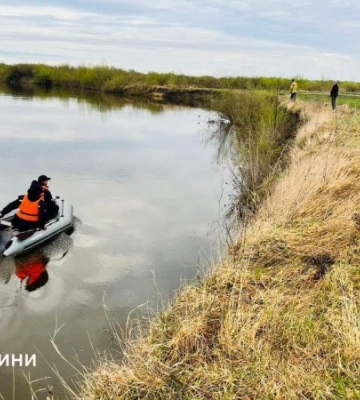 На Рівненщині на пошуки 4-річного хлопчика залучили підводні дрони