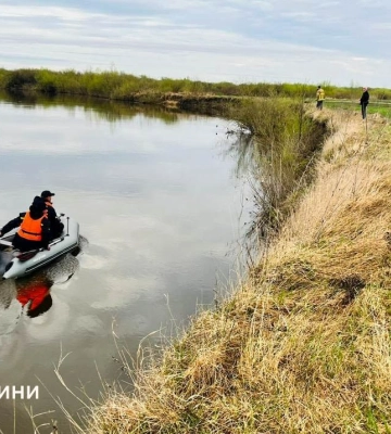 В Ровенской области утонул 3-летний мальчик. Его 5-летнего брата ищут.