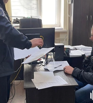 У Миколаєві засудили правоохоронця, який зламав ребро адвокату