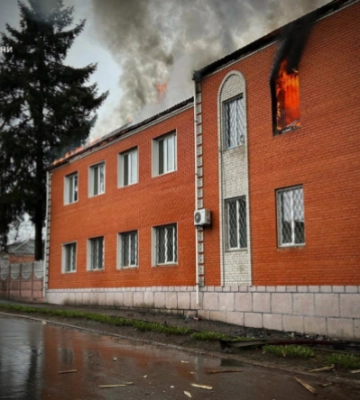 Окупанти атакували міськраду в Прилуках та податкову в Новгороді-Сіверському