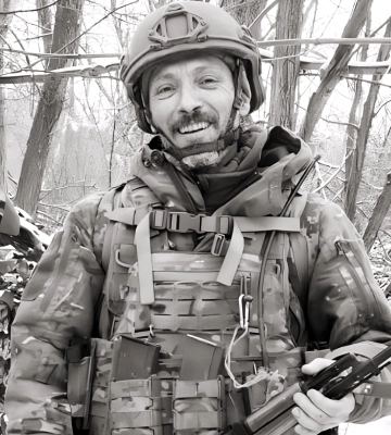 Від хвороби помер військовий з Черкас, який у цивільному житті був учителем