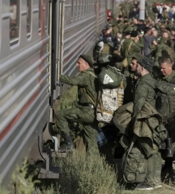 На окупованій Луганщині мобілізують працівників підприємств до армії рф
