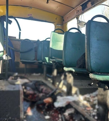 Росіяни вдруге за день вдарили по громадському транспорту в Нікопольському районі. Є поранені