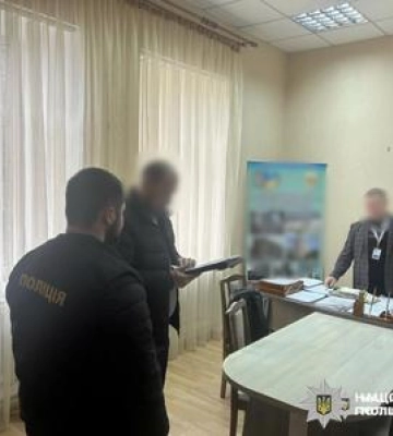 Плати двічі: Головного лікаря Полтавської обласної лікарні підозрюють у незаконній фінансовій оборудці
